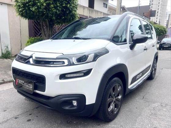 CITROËN AIRCROSS 1.6 VTI 120 FLEX LIVE EAT6 CITROËN AIRCROSS 1.6 VTI 120 FLEX LIVE EAT6
